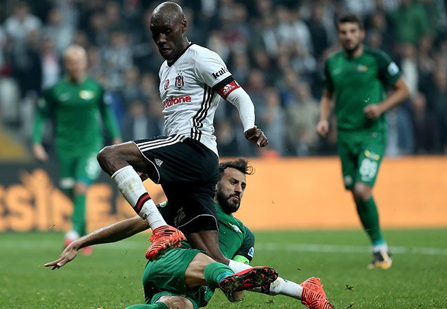 Atiba Hutchinson: 31 maç 1 gol