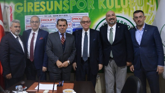 Dursun Özbek'ten Giresunspor'a ziyaret
