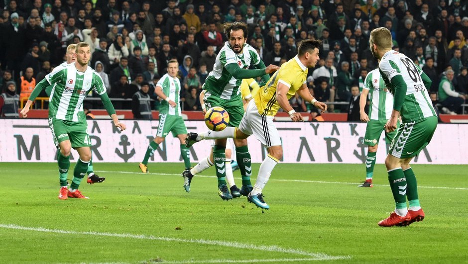 Konyaspor-Fenerbahçe maçını 20.458 kişi izledi