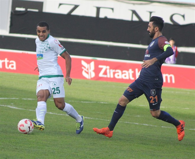 Medipol Başakşehir tur için sahada