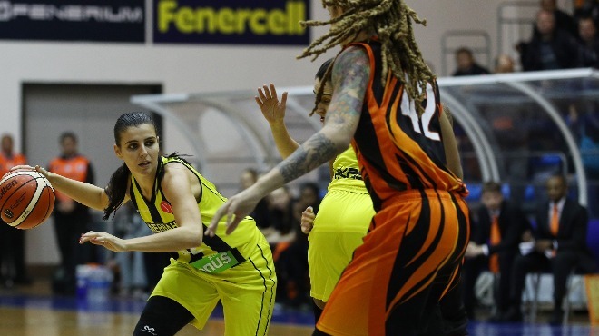 Fenerbahçe Ekaterinburg engelini aştı
