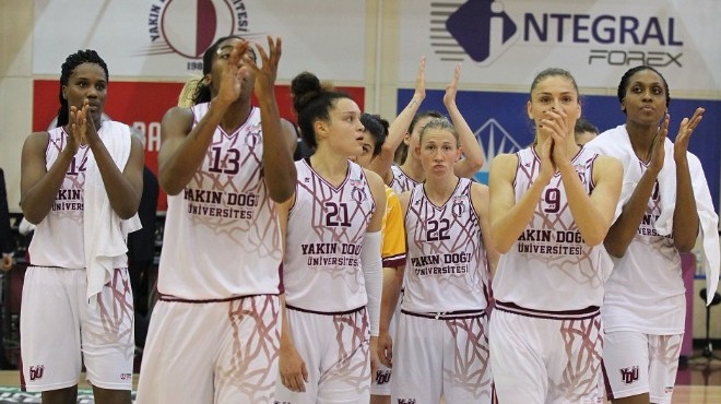 Yakın Doğu Üniversitesi Dörtlü Final'de!