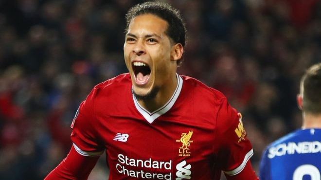 1. Virgil Van Dijk | 85 milyon euro - Southampton'dan Liverpool'a (2017/18)