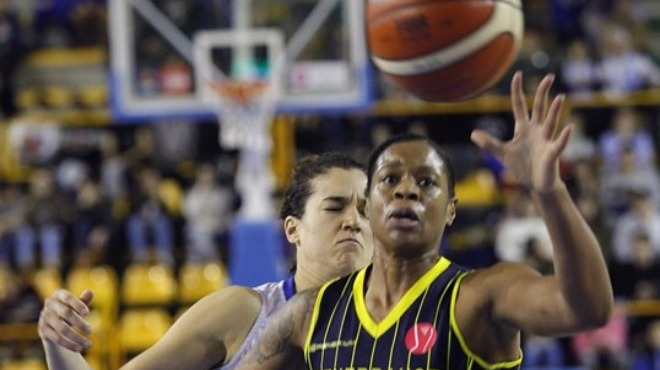 Fenerbahçe Avenida'ya kaybetti