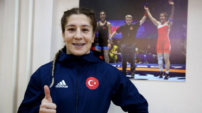 Türk kadın güreşçiler iddialı