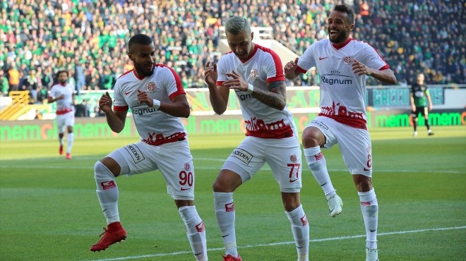 Asbaşkan Öz: “Charles ile sıkıntı yok”