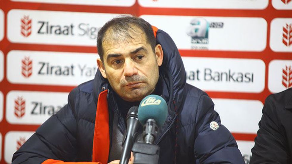 Giresunspor'da yeniden Metin Diyadin dönemi! İmzalar atıldı...