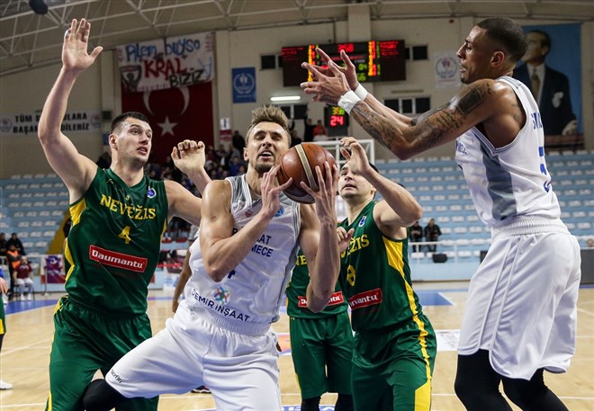 Demir İnşaat Büyükçekmece: 77 - Nevezis: 90