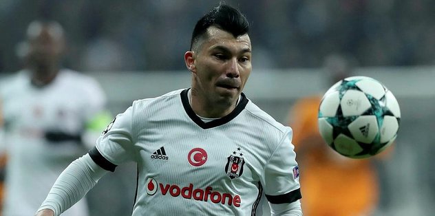 West Ham Medel'den vazgeçmiyor! 8 milyon Euro...
