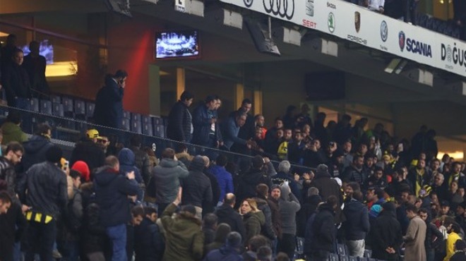 Mahmut Uslu Fenerbahçeli taraftarlar ile tartıştı
