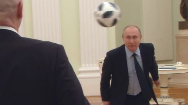Putin ile Infantino top sektirdi!