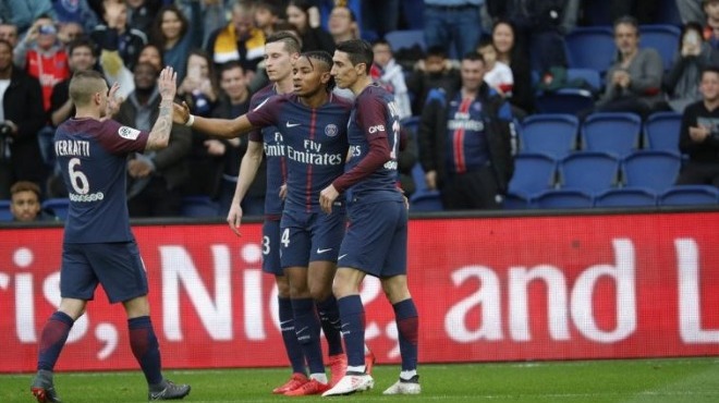 PSG evinde Metz'e patladı!