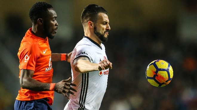 Beşiktaş'ın "sezonluk" golcüleri! Bir seneden fazla kalmadılar...