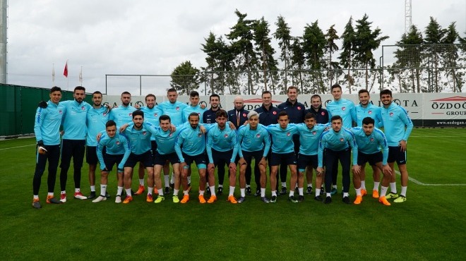 Ümit Milli Futbol Takımı'nda İsveç maçı hazırlıkları sürüyor