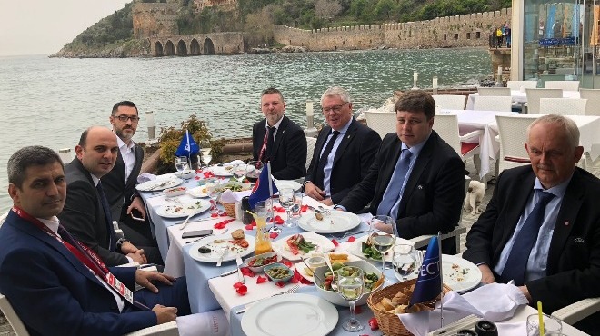 Türkiye - İsveç maçı öncesi yöneticiler bir araya geldi