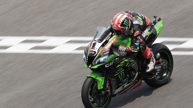 Dünya Superbike Şampiyonası'nda heyecan sürüyor