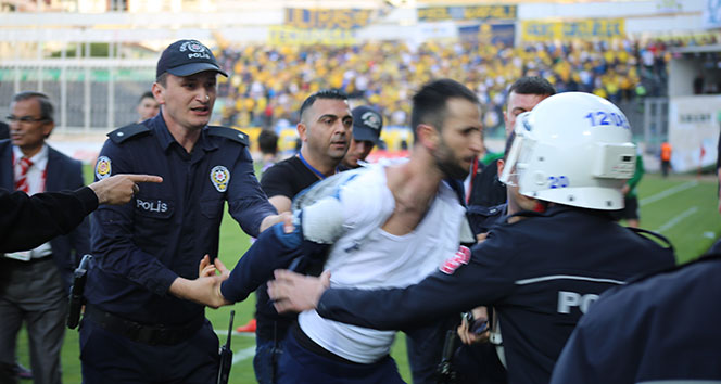 "Futbolcumuz Kenan'a bıçakla saldırı yapıldı"