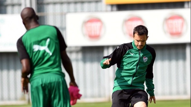 Bursaspor kafilesi İzmir'e gitti