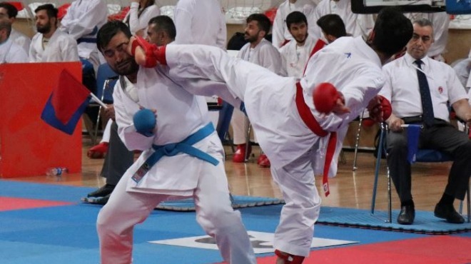Kulüpler Türkiye Karate Şampiyonası başladı