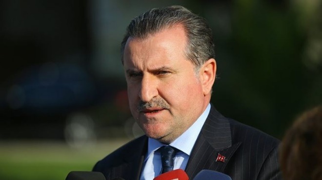 Bakan Osman Aşkın Bak'tan milli güreşçilere tebrik