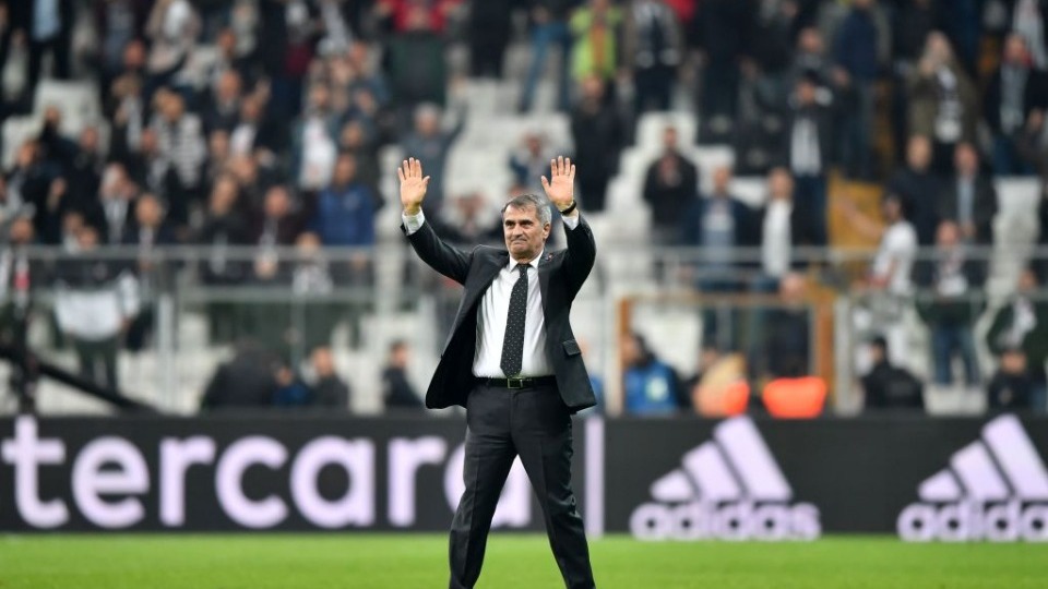 Vodafone Park'ta Şenol Güneş'e büyük destek!