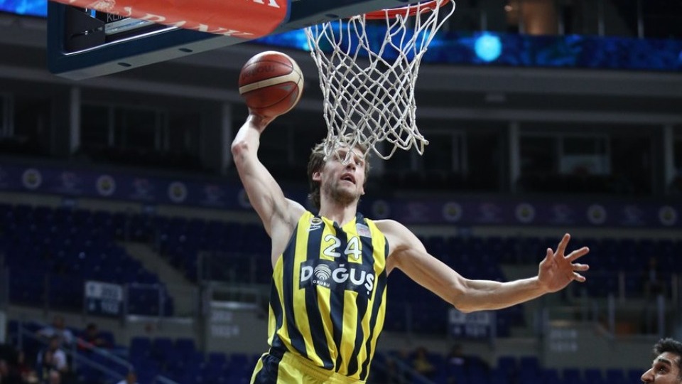 Fenerbahçe Doğuş rahat kazandı!