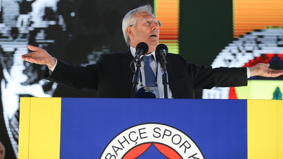 "2023 yılına kadar yayın haklarını bankaya kırdırmışlar"