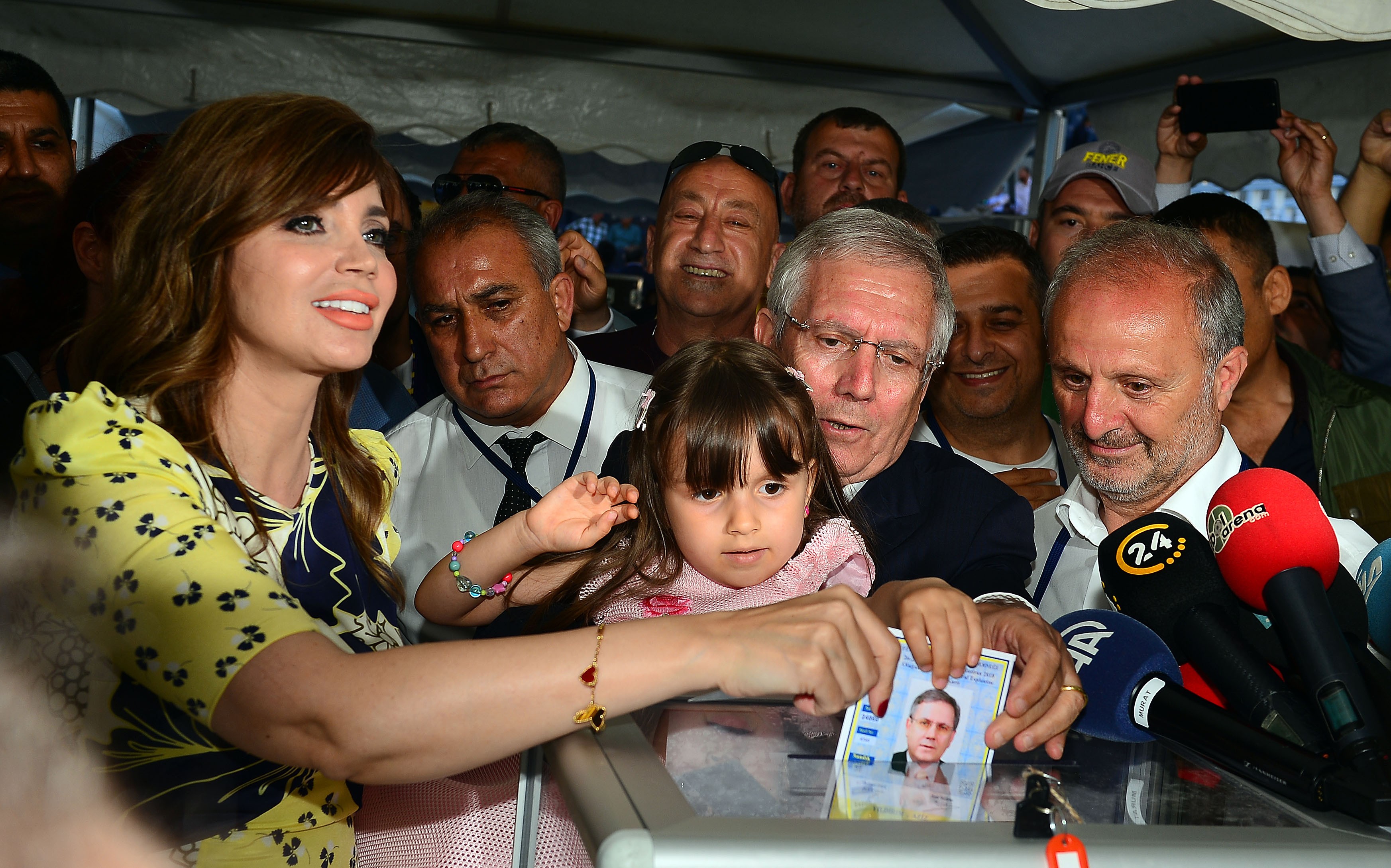 Aziz Yıldırım da oyunu kullandı!