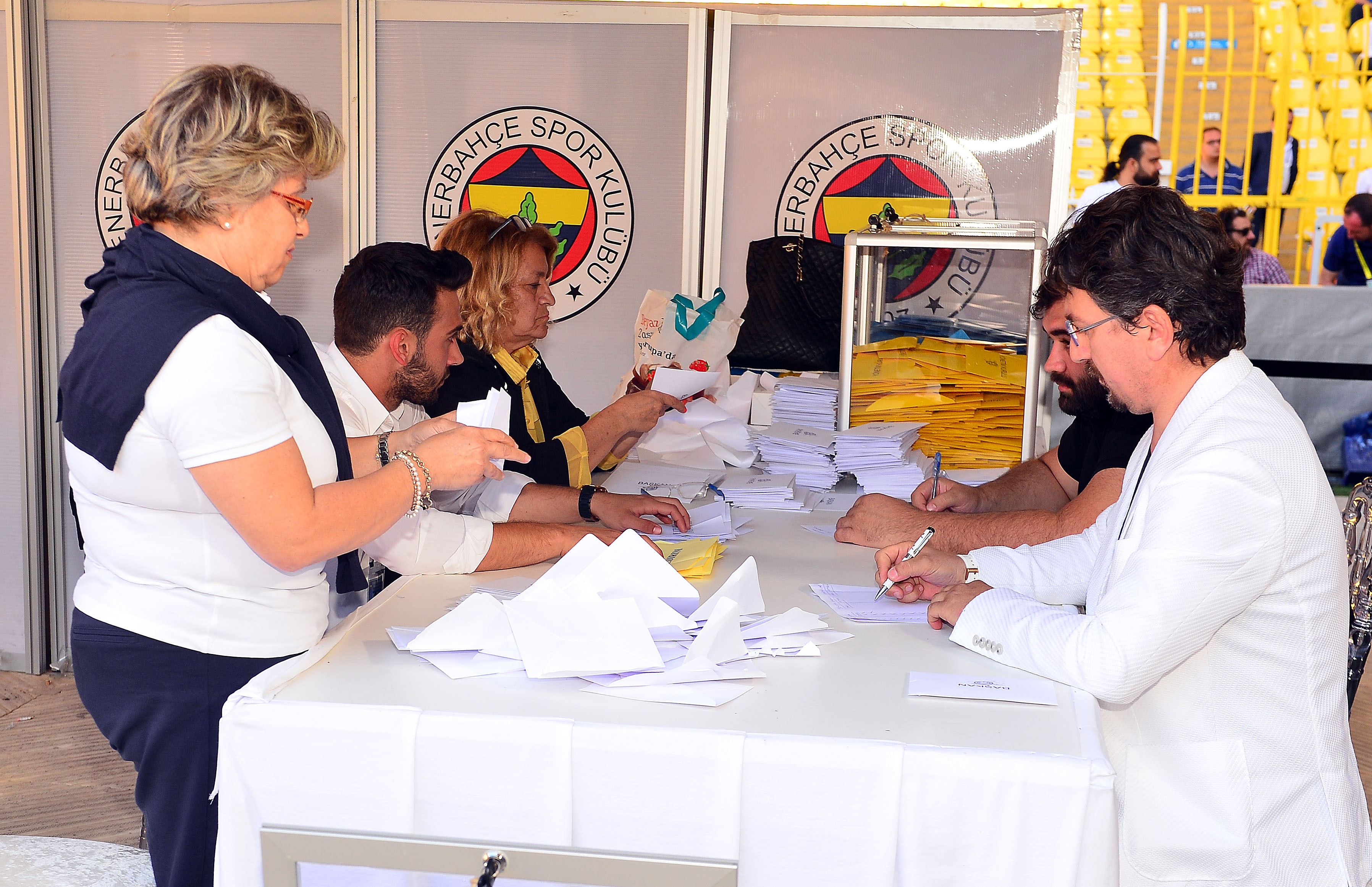 Oy sayımı başladı!