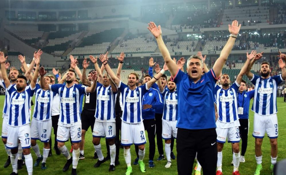 Mehmet Altıparmak'tan 1 yıllık sözleşme açıklaması