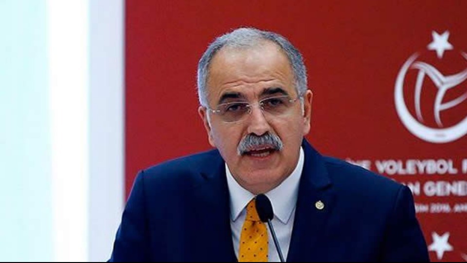 Voleybol Federasyonu Başkanı Üstündağ'dan bayram mesajı