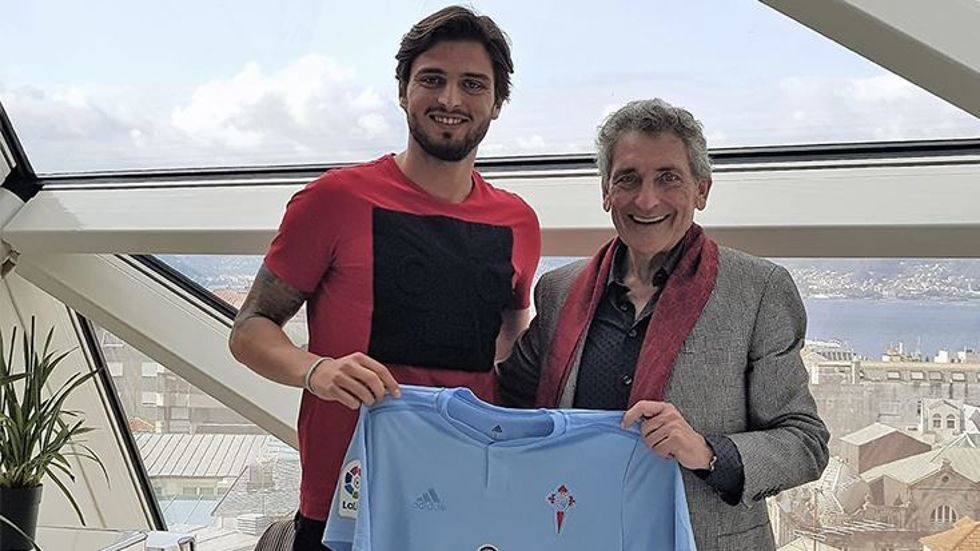 Celta Vigo, Okay Yokuşlu'yu basına tanıtacak