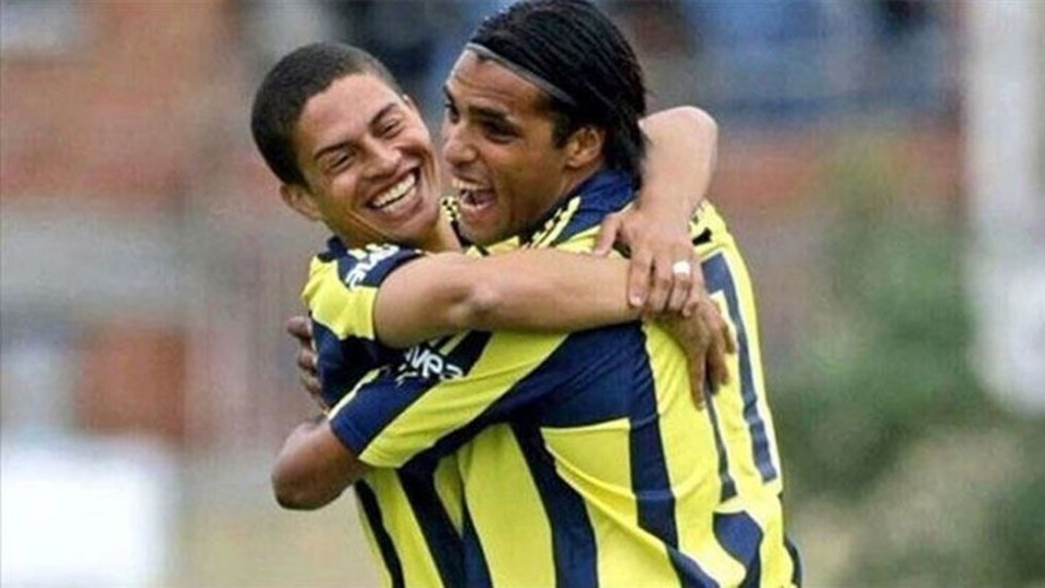 Fenerbahçelilere müjde! O geri dönüyor!