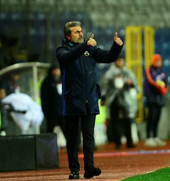 Aykut Kocaman'a peşin ödeme