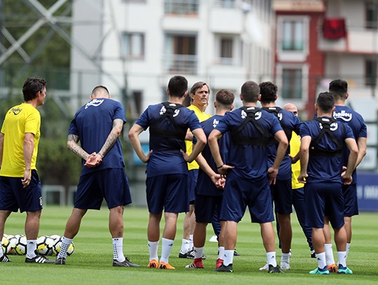 Phillip Cocu: Takım olarak hareket etmeliyiz