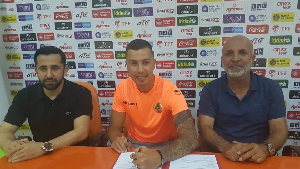 Alanyaspor, Emre Güral'ı açıkladı