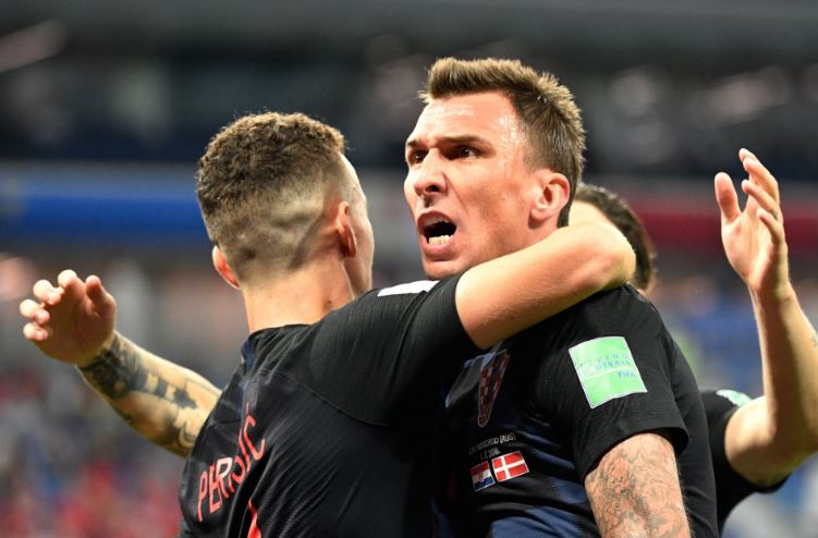 Moskova'da futbolseverler Hırvatistan'ı destekliyor