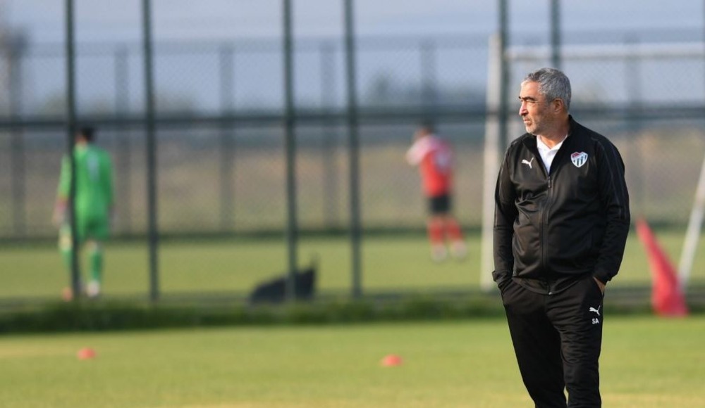 Bursaspor'da A Takım'da devam edecek isimler belli oldu!