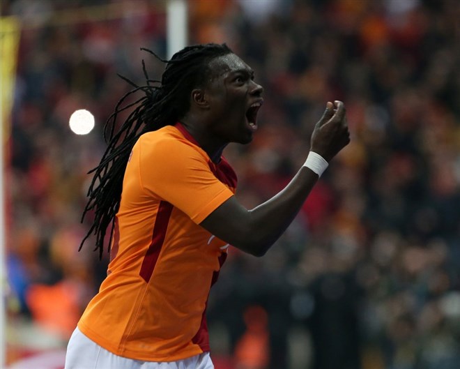 Galatasaray 6 milyon Euro olarak açıklamıştı