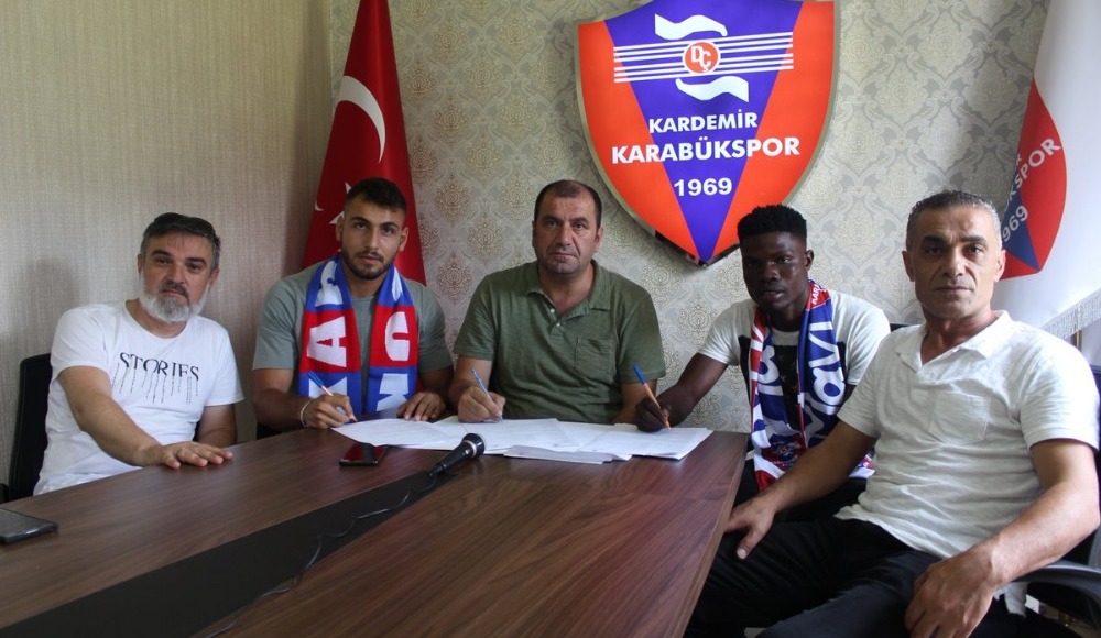Karabükspor, Francis Narh ve Taşkın İlter ile sözleşme imzaladı