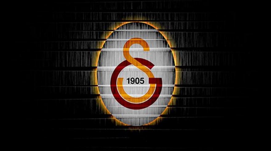 Flaş iddia! Yıldız futbolcu Galatasaray'dan ayrılıyor...