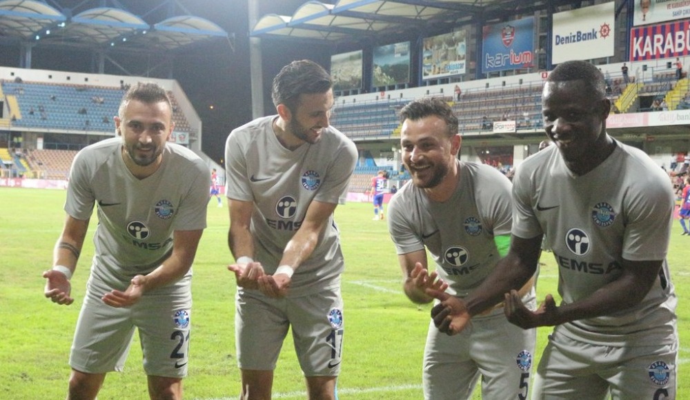 Adana Demirsporlu futbolcular Karabükspor galibiyetini değerlendirdi!