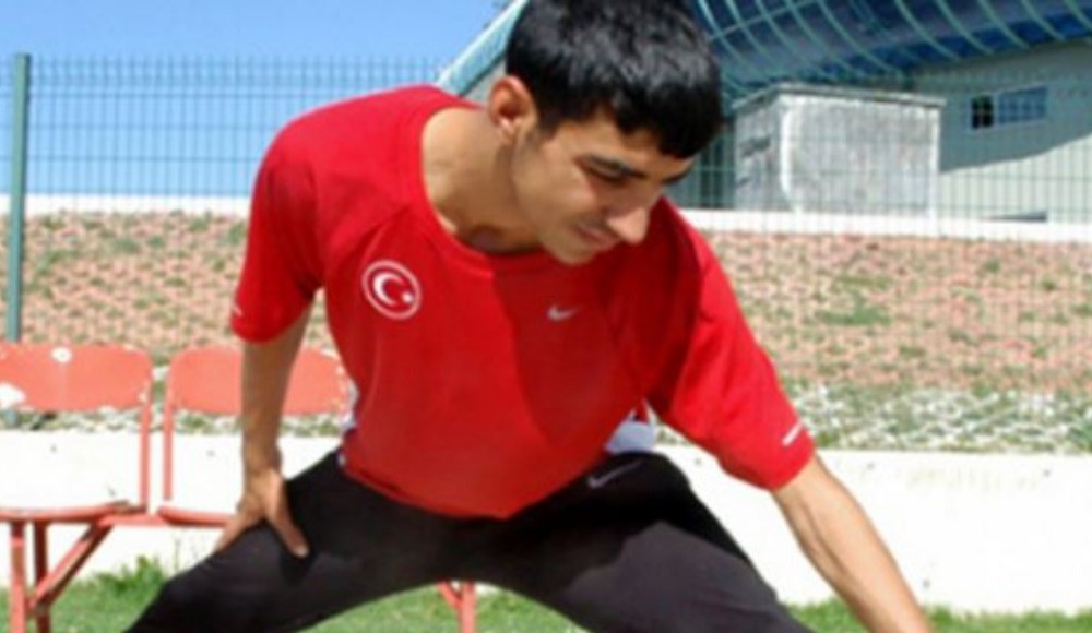 Atletizme tesadüfen başladı, şimdi madalya kovalıyor