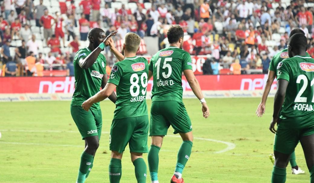 Konyaspor transferi bitirdi mi? Kaç transfer daha yapılacak?
