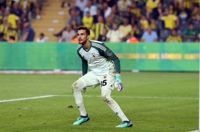 "Harun transfer edilecekse, neden Mert Günok'u gönderdiniz?"