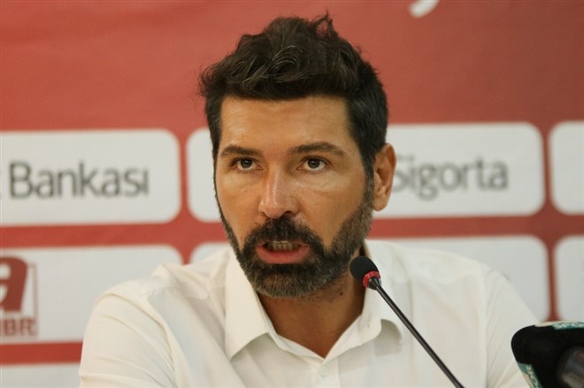 Hakan Kutlu: "Deplasman 1 puan iyi gibi gözüküyor"
