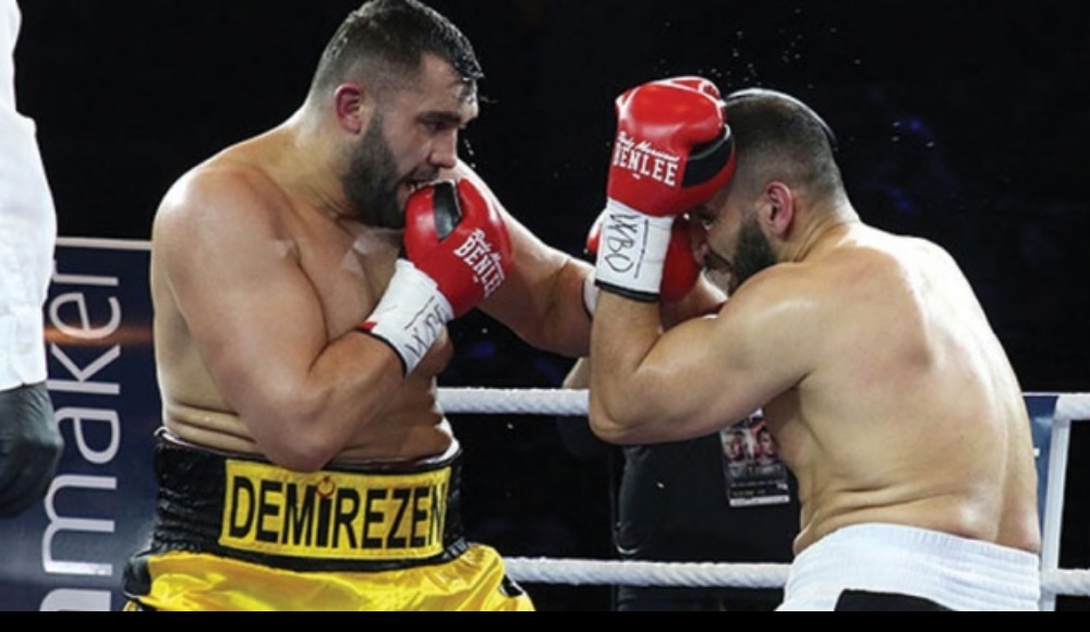 Türk boksör Ali Eren Demirezen, tarih yazmaya devam ediyor