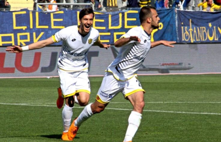 "Ankaragücü küme düşme adayı bir takım değildir"