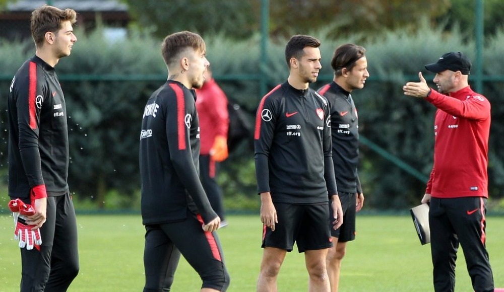 Ümit Milli Futbol Takımı, Fransa ile yapacağı özel maçın hazırlıklarını sürdürdü