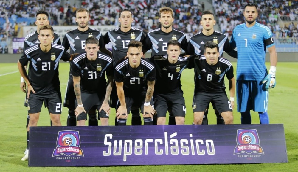 Arjantin'den 4 gollü galibiyet!
